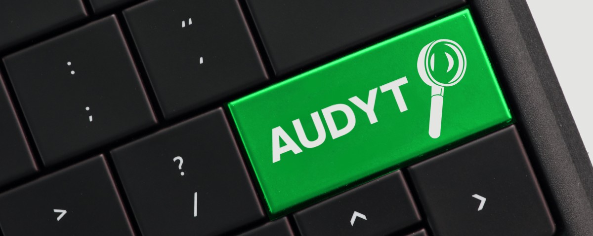 Zdjęcie klawiatury z napisem AUDYT